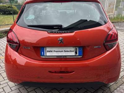 Peugeot 208 5p 1.6 bluehdi Active 75cv Arancione usata Erba