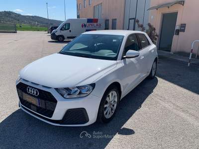 Audi A1 A1  Sportback 25 1.0 tfsi Admired Bianco usata Corciano