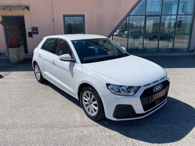 Audi A1 A1  Sportback 25 1.0 tfsi Admired Bianco usata Corciano