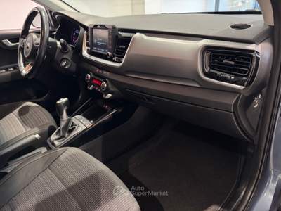Kia Stonic 1.0 T-GDI Style Design Pack Blu/Azzurro usata AGROPOLI