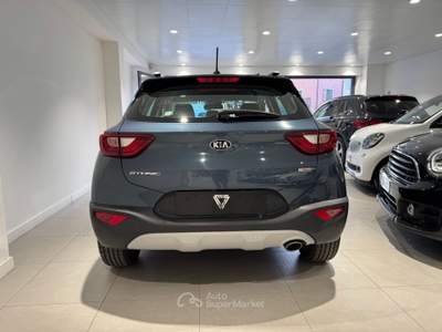 Kia Stonic 1.0 T-GDI Style Design Pack Blu/Azzurro usata AGROPOLI