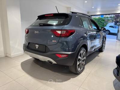 Kia Stonic 1.0 T-GDI Style Design Pack Blu/Azzurro usata AGROPOLI