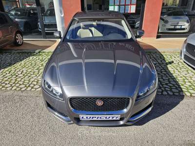 Jaguar XF XF II Berlina 2.0d Prestige 180cv auto (LEGGERE) Grigio usata Colleferro