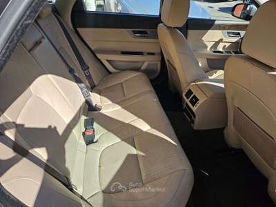 Jaguar XF XF II Berlina 2.0d Prestige 180cv auto (LEGGERE) Grigio usata Colleferro