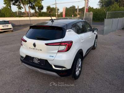Renault Captur Captur II 2019 1.6 E-Tech full hybrid Techno 145cv auto Bianco usata Ardea
