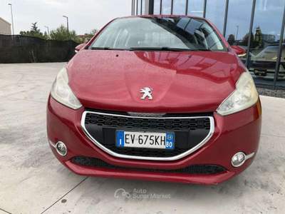 Peugeot 208 1.6 e-HDi 92 CV Stop&Start 5 porte Allure Rosso usata Pieve di Cento