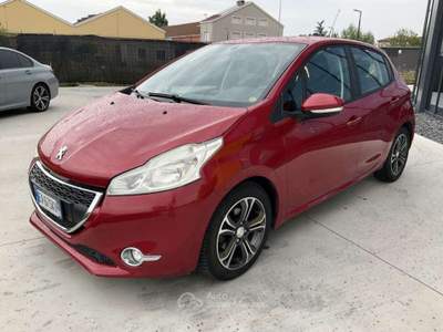 Peugeot 208 1.6 e-HDi 92 CV Stop&Start 5 porte Allure Rosso usata Pieve di Cento