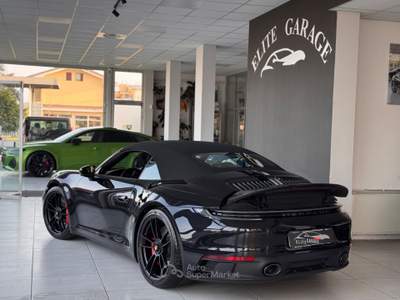 Porsche 911 Carrera 4 GTS Cabriolet * IVA ESP* Nero usata CARESANABLOT
