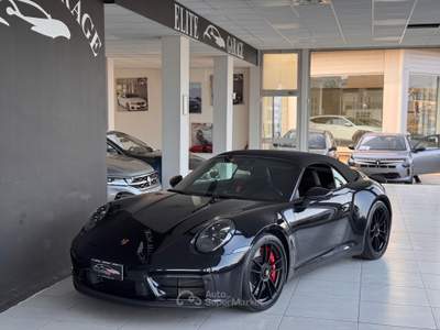 Porsche 911 Carrera 4 GTS Cabriolet * IVA ESP* Nero usata CARESANABLOT