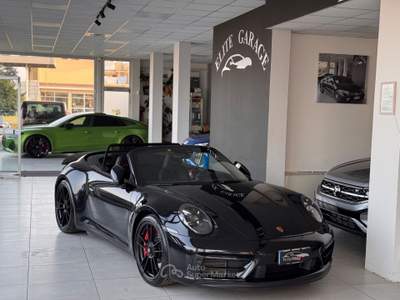 Porsche 911 Carrera 4 GTS Cabriolet * IVA ESP* Nero usata CARESANABLOT