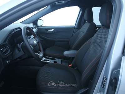 Ford Kuga 2.5 Benzina FHEV 180CV 2WD ST-Line Auto Telecamera posteriore/Fari Full LED Argento usata Feltre