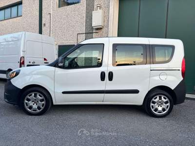 Fiat Doblò 1.6 M-Jet 90 cv COMBI 5 POSTI N1 Bianco usata Cazzago San Martino