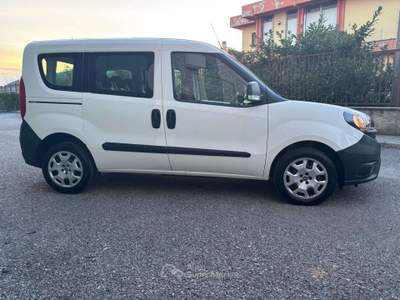 Fiat Doblò 1.6 M-Jet 90 cv COMBI 5 POSTI N1 Bianco usata Cazzago San Martino