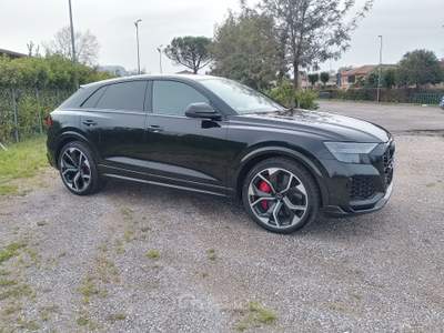 Audi Q8 Tenuta in modo maiacale, sempre tagliandata Audi Nero usata Torchiara
