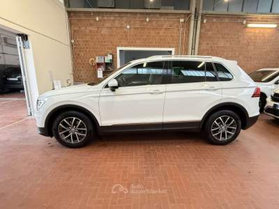 Volkswagen Tiguan 1.6 tdi Business 115cv Bluemotion Technology Bianco usata Ferrara