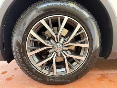 Volkswagen Tiguan 1.6 tdi Business 115cv Bluemotion Technology Bianco usata Ferrara