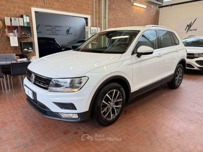 Volkswagen Tiguan 1.6 tdi Business 115cv Bluemotion Technology Bianco usata Ferrara
