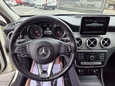 Mercedes-Benz GLA GLA 200 d Executive auto *NEOPATENTATI* Bianco usata Pescantina