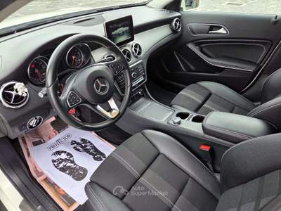 Mercedes-Benz GLA GLA 200 d Executive auto *NEOPATENTATI* Bianco usata Pescantina