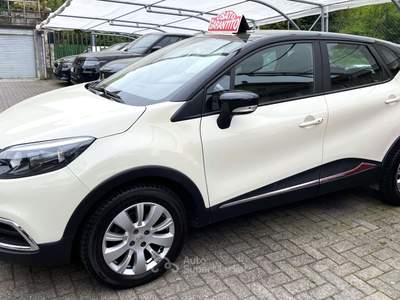 Renault Captur 0.9 tce 90 Cv S&S Live // Unico Proprietario Beige usata Barzanò