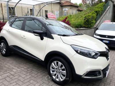 Renault Captur 0.9 tce 90 Cv S&S Live // Unico Proprietario Beige usata Barzanò