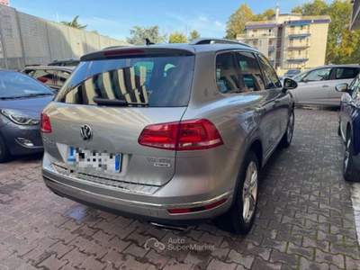 Volkswagen Touareg 3.0 TDI 204 CV tiptronic BlueMotion Techn. Executi Argento usata Sesto San Giovanni