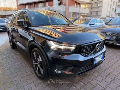 Volvo XC40 T5 Recharge Plug-in Hybrid R-design Nero usata Sesto San Giovanni
