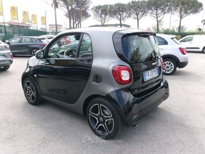 Smart ForTwo FORTWO 0.9 TURBO 90CV MY 18 TWINAMIC AUTOMATICA *NAVIGATORE* Nero usata Giugliano in Campania