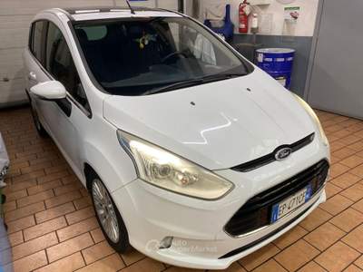 Ford B-Max 1.0 EcoBoost 100 CV Titanium Tetto Pano Bianco usata Melegnano