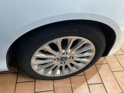 Ford B-Max 1.0 EcoBoost 100 CV Titanium Tetto Pano Bianco usata Melegnano