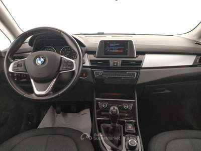 BMW Serie 2 Active Tourer 216d d Active Tourer Luxury Bianco usata Barletta