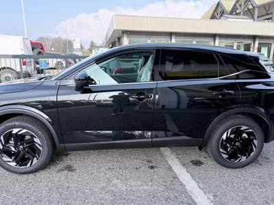 Nissan Qashqai 1.3 mhev N-Connecta 4wd 158cv xtronic Giallo usata MALNATE