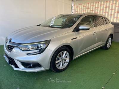 Renault Mégane MEGANE 1.5 DIESEL 110CV STATION WAGON Grigio usata Giugliano