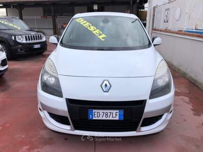 Renault Scénic SCENIC X-MOD 1.5 DIESEL 110CV Bianco usata Giugliano