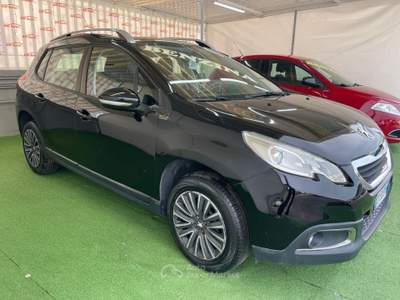 Peugeot 2008 1.2 BENZINA 82CV Nero usata Giugliano
