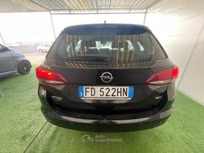 Opel Astra STATION WAGON 1.6 DIESEL 110CV Nero usata Giugliano
