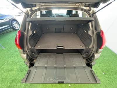 Peugeot 3008 2.0 DIESEL 150CV Oro usata Giugliano