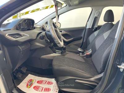 Peugeot 2008 1.6 DIESEL 75CV Blu/Azzurro usata Giugliano