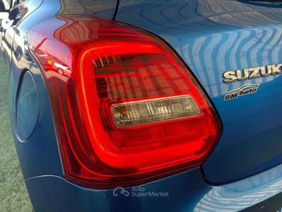 Suzuki Swift 1.2 IBRIDA/BENZINA 83CV Blu/Azzurro usata Giugliano