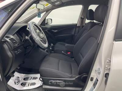 Hyundai ix20 1.4 DIESEL 90CV COMFORT Bianco usata Giugliano