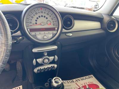 MINI One 1.6 DIESEL 109CV Nero usata Giugliano