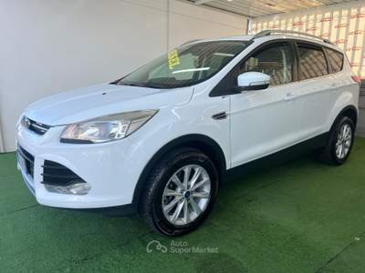 Ford Kuga 2.0 DIESEL 150CV TITANIUM Bianco usata Giugliano