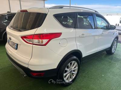 Ford Kuga 2.0 DIESEL 150CV TITANIUM Bianco usata Giugliano