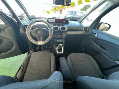 Citroen C3 Picasso 1.6 DIESEL 100CV Nero usata Giugliano