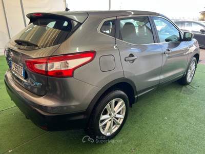 Nissan Qashqai 1.5 DIESEL 110CV Grigio usata Giugliano