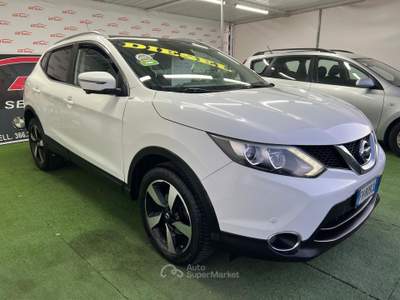 Nissan Qashqai N-CONNECTA 360* 1.5 DIESEL 110CV Bianco usata Giugliano