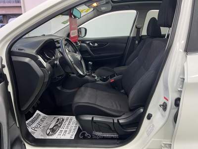 Nissan Qashqai N-CONNECTA 360* 1.5 DIESEL 110CV Bianco usata Giugliano