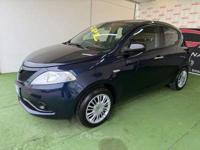 Lancia Ypsilon 1.2 BENZINA/GPL 70CV Blu/Azzurro usata Giugliano