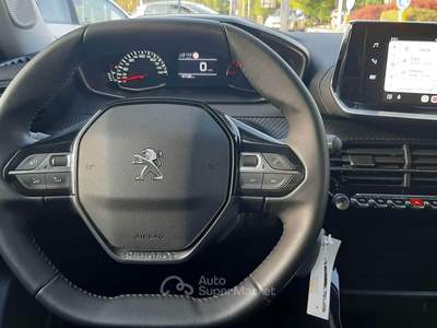 Peugeot 2008 1.2 Puretech Active Pack Bianco usata Padova
