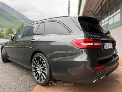 Mercedes-Benz Classe E d Mild hybrid S.W. 4Matic Auto Business Sport Grigio usata Niardo